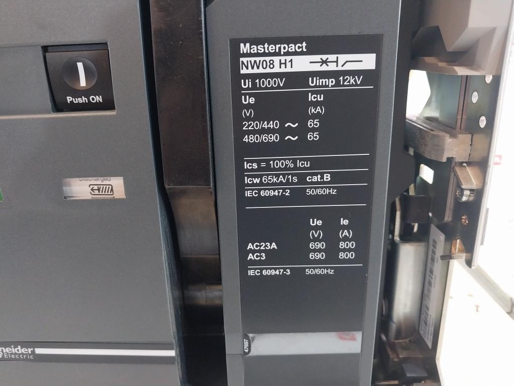 Schneider Electric Nw08 H1 Masterpact Nw Drawout Circuit Breaker 1000V 12Kv 800A