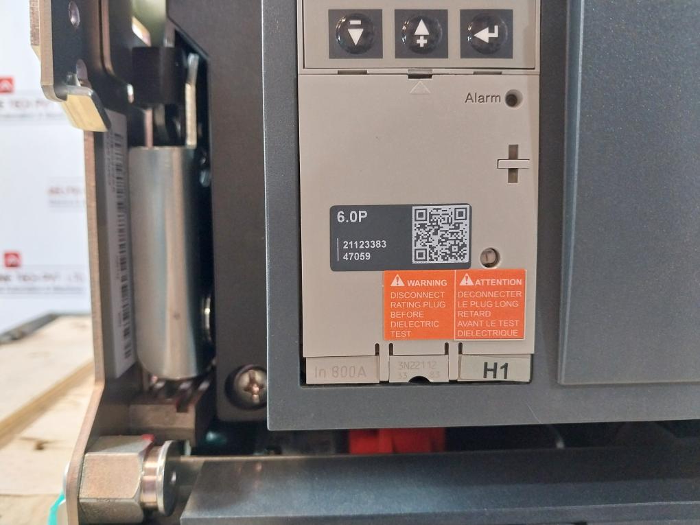 Schneider Electric Nw08 H1 Masterpact Nw Drawout Circuit Breaker 1000V 12Kv 800A