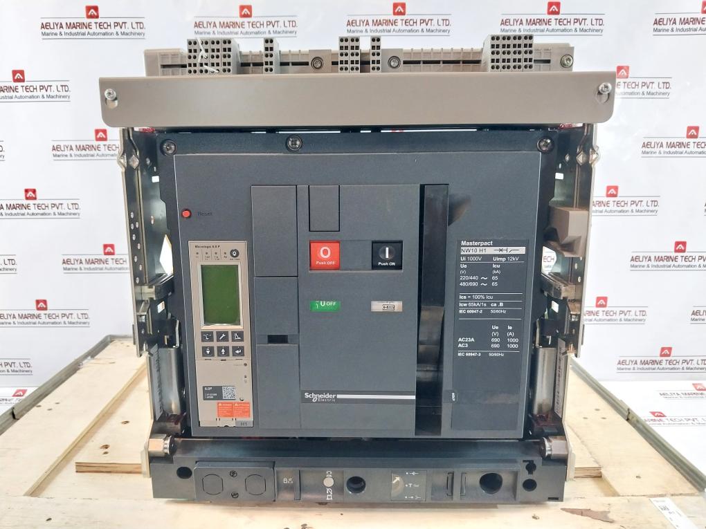 Schneider Electric Nw10 H1 Masterpact Circuit Breaker 1000V 12Kv Iec 60947-3