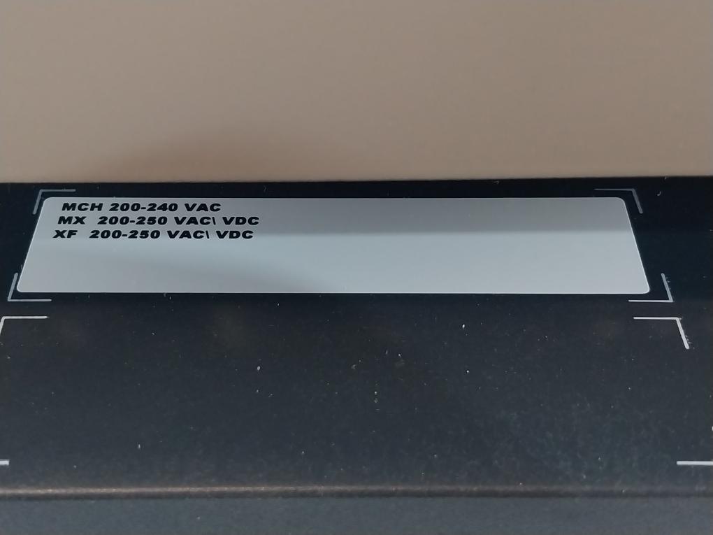 Schneider Electric Nw10 H1 Masterpact Circuit Breaker 1000V 12Kv Iec 60947-3