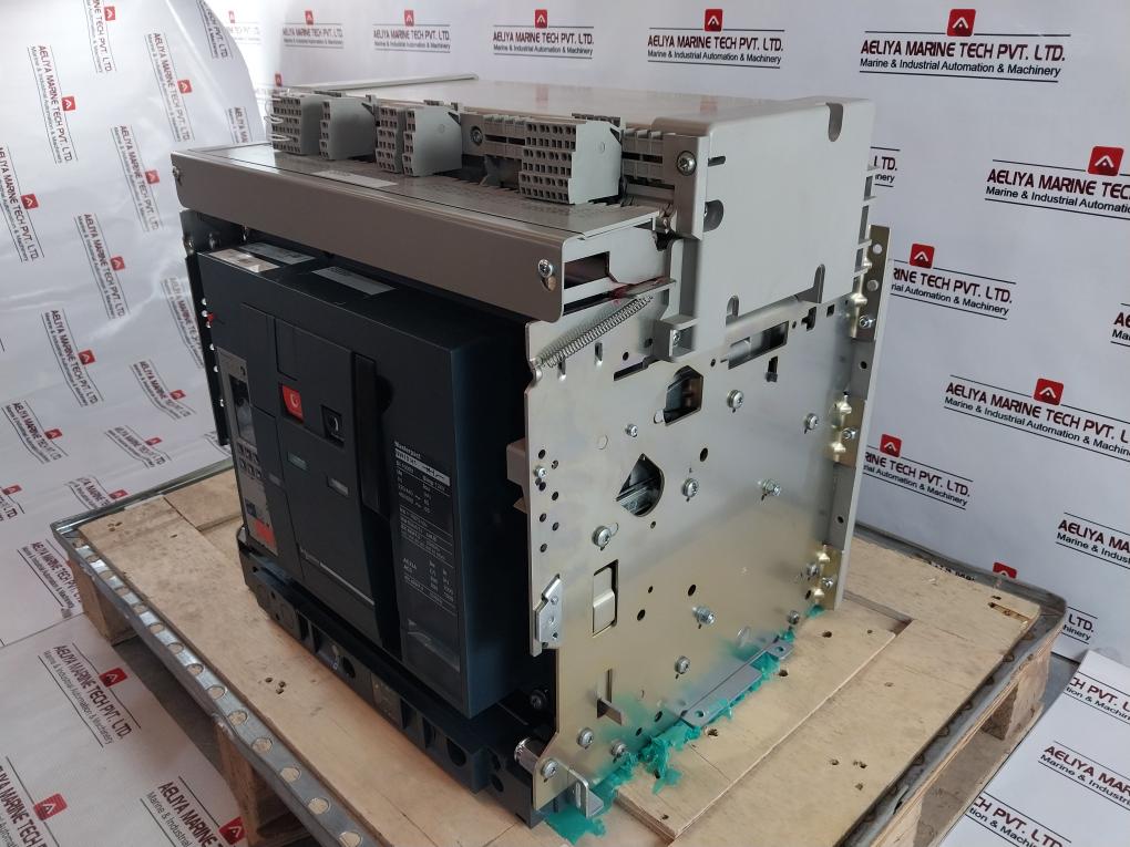 Schneider Electric Nw10 H1 Masterpact Nw Circuit Breaker Iec 60947-2 50/60Hz