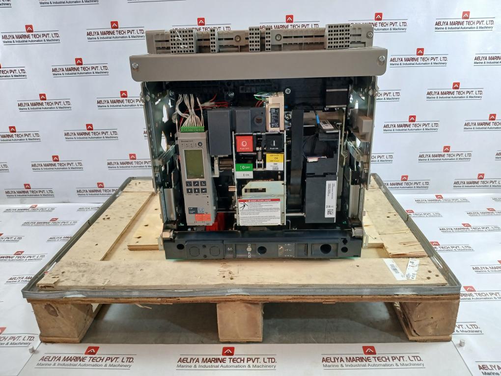 Schneider Electric Nw12 H1 Masterpact Nw Circuit Breaker 690V-ac-50/60Hz 1000V