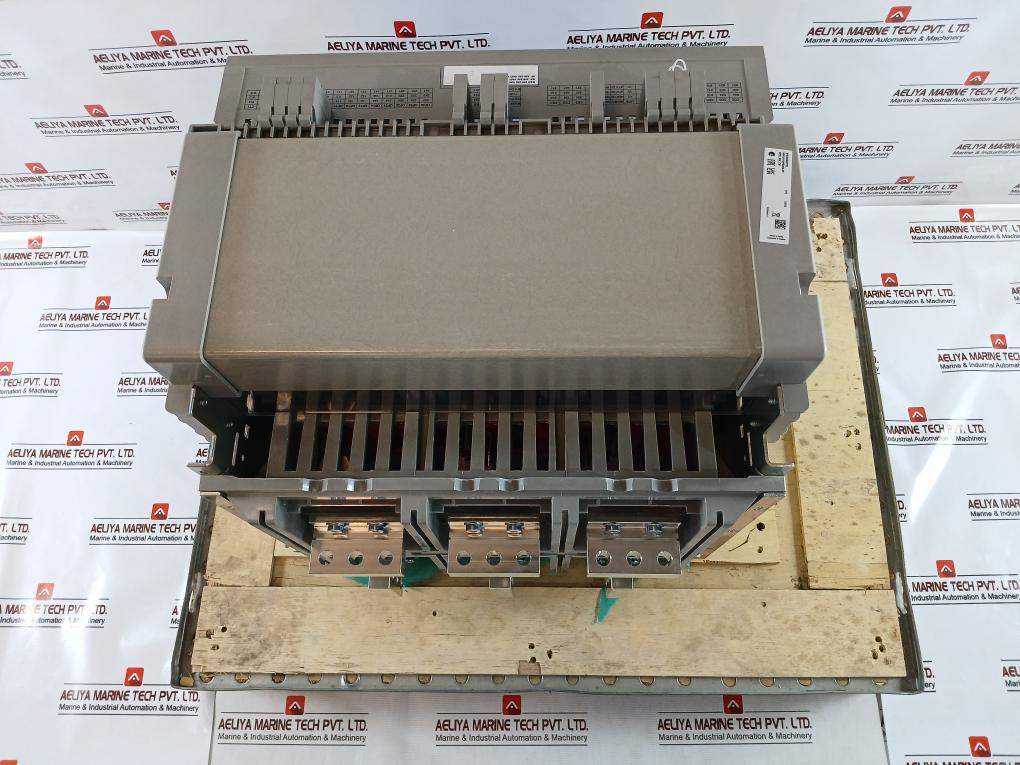 Schneider Electric Nw12 H1 Masterpact Nw Circuit Breaker 690V-ac-50/60Hz 1000V