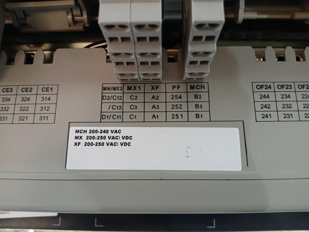 Schneider Electric Nw12 H1 Masterpact Nw Circuit Breaker 690V-ac-50/60Hz 1000V