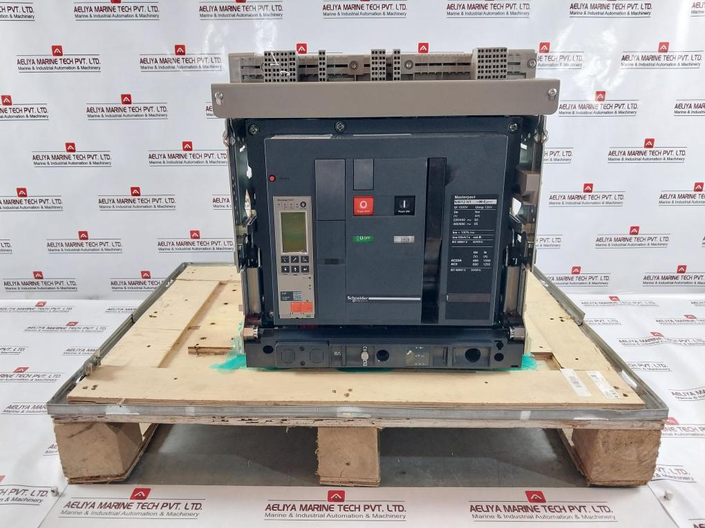 Schneider Electric Nw12 H1 Masterpact Nw Circuit Breaker Nw12H13Pedo6.0P 1000V
