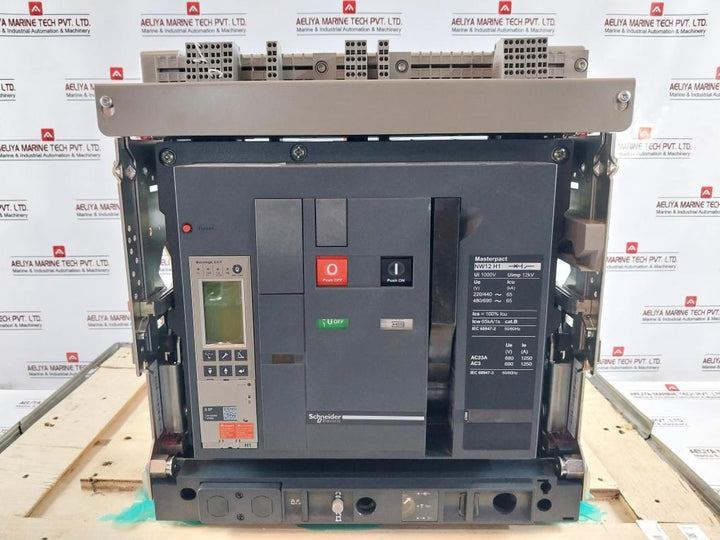 Schneider Electric Nw12 H1 Masterpact Nw Circuit Breaker Nw12H13Pedo6.0P 1000V