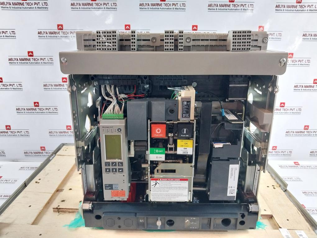 Schneider Electric Nw12 H1 Masterpact Nw Circuit Breaker Nw12H13Pedo6.0P 1000V