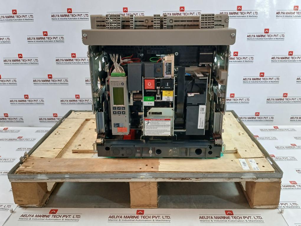 Schneider Electric Nw16 H1 Circuit Breaker Masterpact Micrologic 6.0P Nw12H1