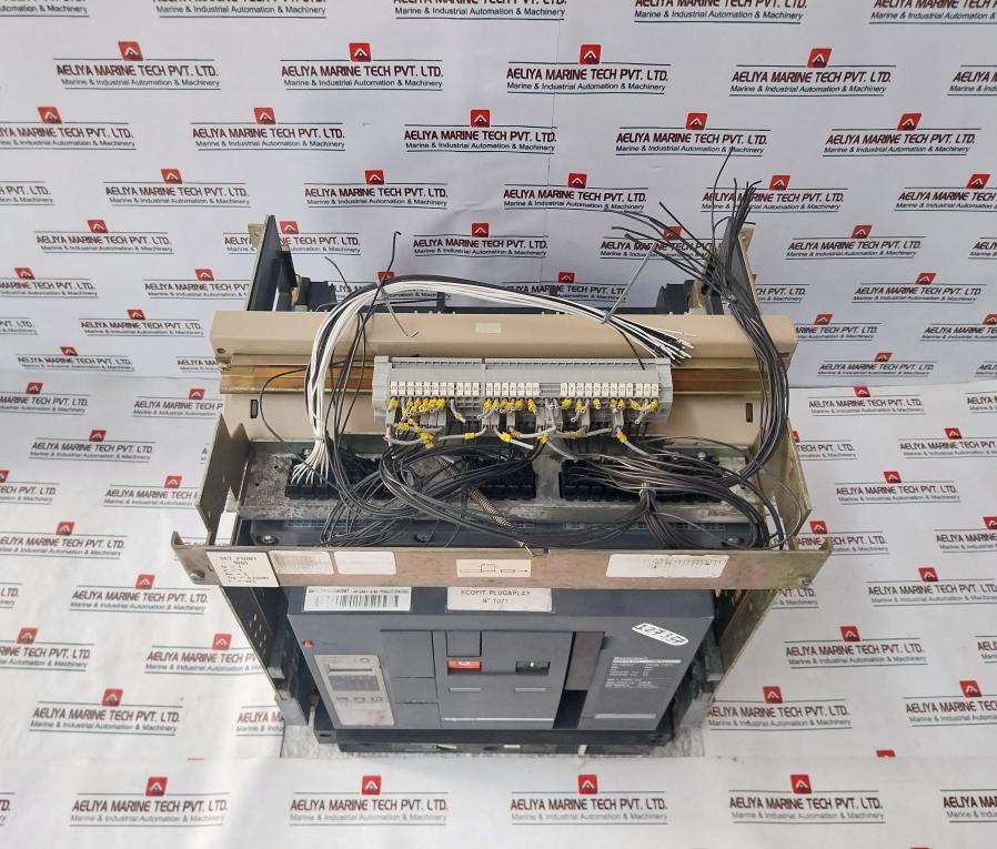 Schneider Electric Masterpact Nw16 N1 Circuit Breaker 1600A Micrologic 5.0E