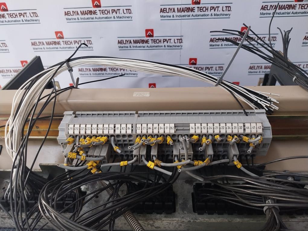 Schneider Electric Masterpact Nw16 N1 Circuit Breaker 1600A Micrologic 5.0E