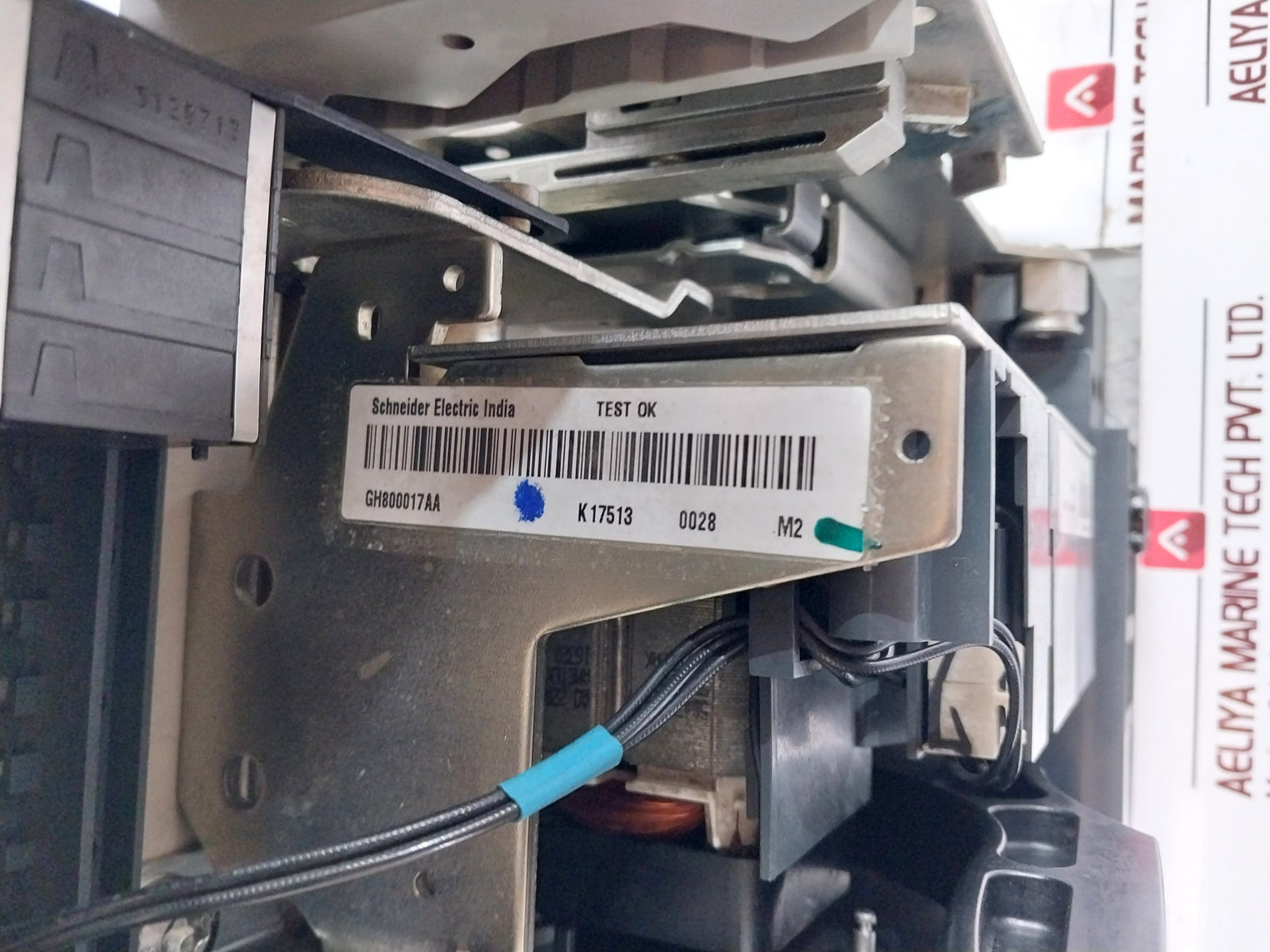 Schneider Electric Masterpact Nw20H13Pedo6.0A Air Circuit-breaker 24-30Vac/Vdc