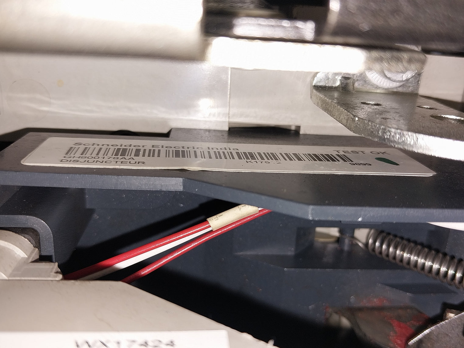 Schneider Electric Masterpact Nw20H13Pedo6.0A Air Circuit-breaker 24-30Vac/Vdc