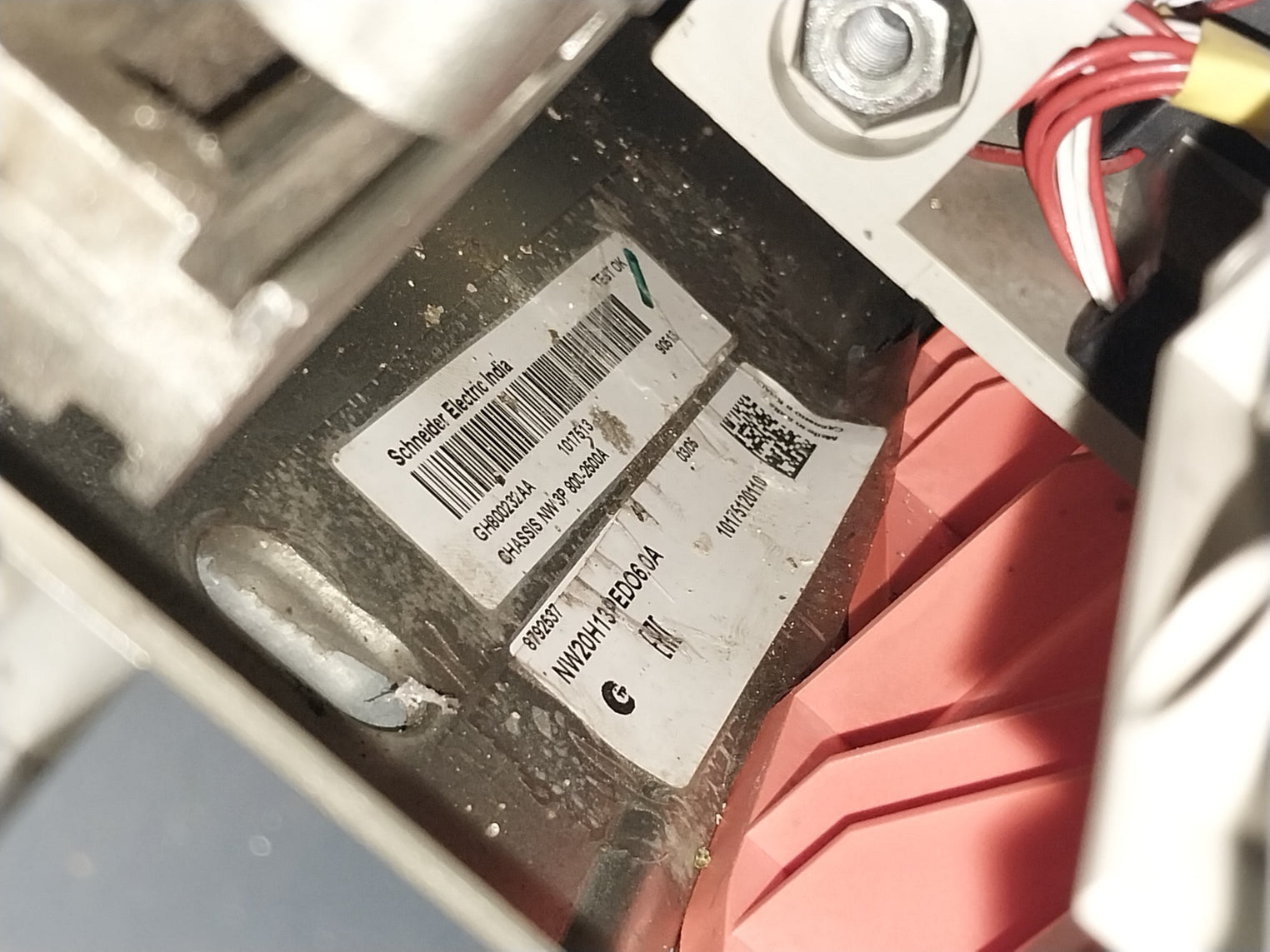 Schneider Electric Masterpact Nw20H13Pedo6.0A Air Circuit-breaker 24-30Vac/Vdc