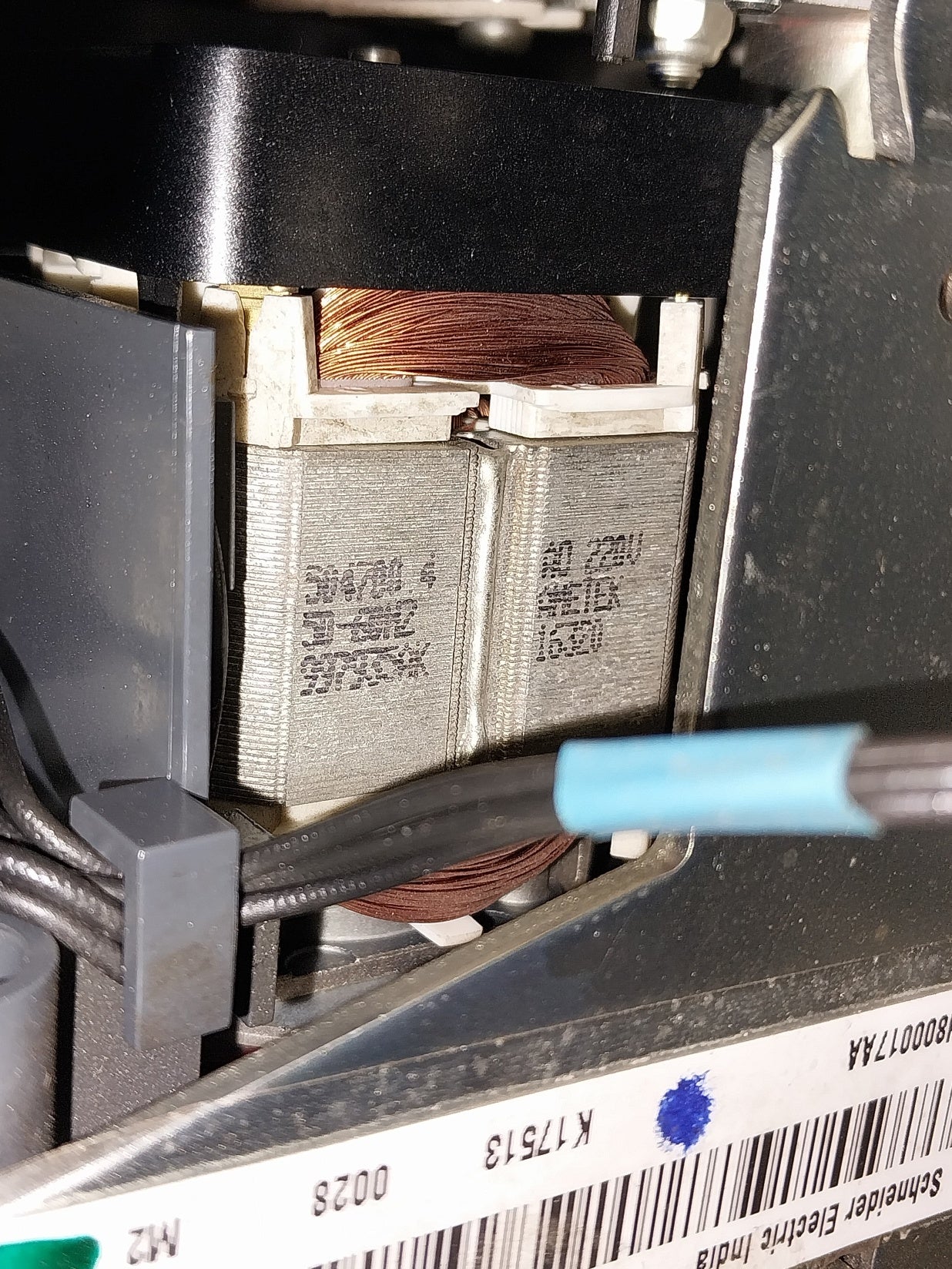 Schneider Electric Masterpact Nw20H13Pedo6.0A Air Circuit-breaker 24-30Vac/Vdc