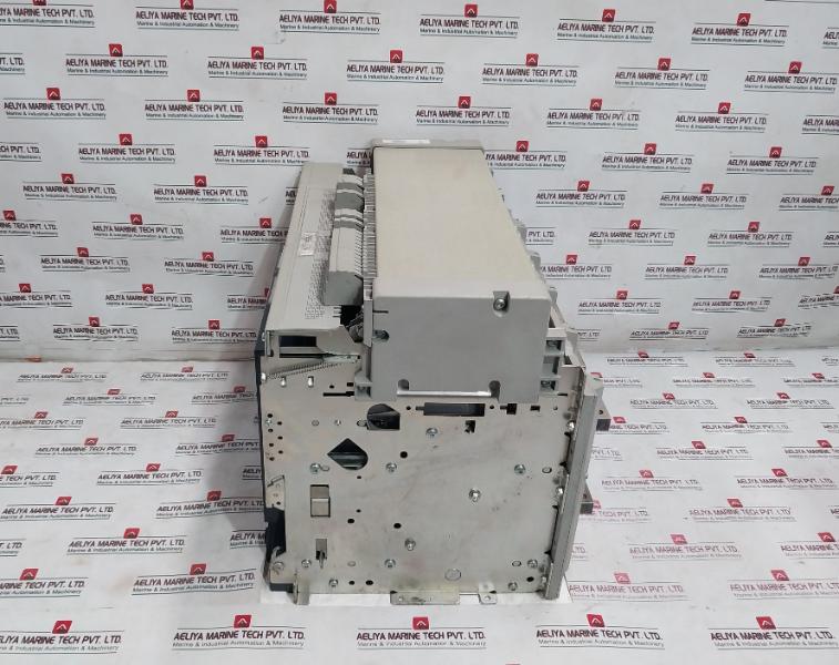 Schneider Electric Nw20 H1 Masterpact Micrologic 6.0A Circuit Breaker 1000V 12Kv