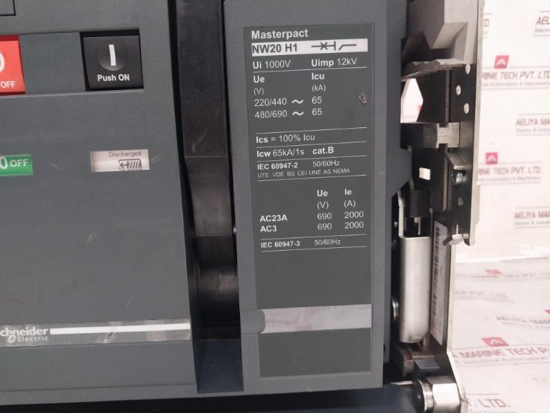 Schneider Electric Nw20 H1 Masterpact Micrologic 6.0A Circuit Breaker 1000V 12Kv