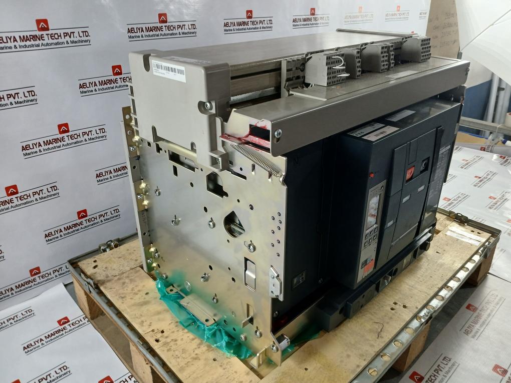 Schneider Electric Nw20 H1 Masterpact Nw Circuit Breaker Iec 60947-3 12Kv 1000V