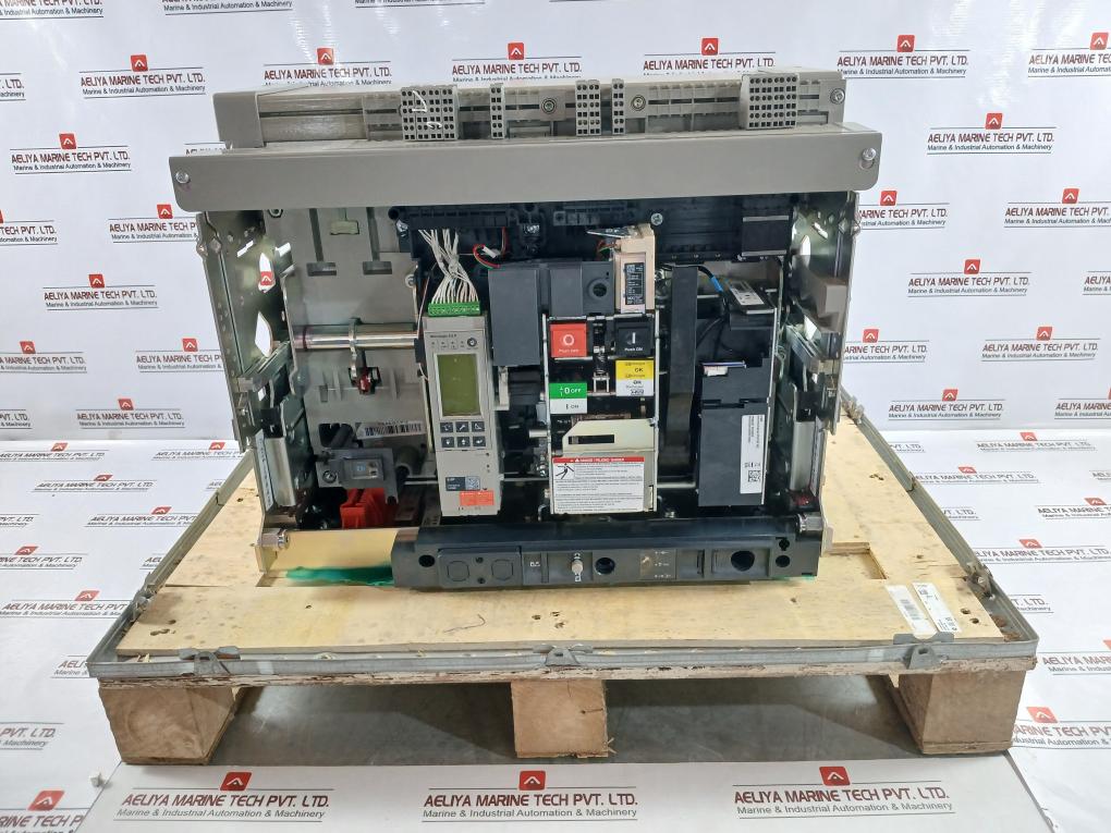 Schneider Electric Nw20 H1 Masterpact Nw Circuit Breaker Iec 60947-3 12Kv 1000V