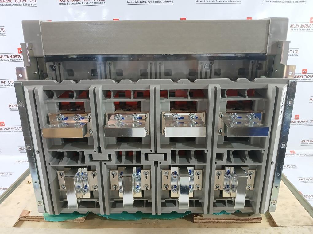 Schneider Electric Nw20 H1 Masterpact Nw Circuit Breaker Iec 60947-3 12Kv 1000V