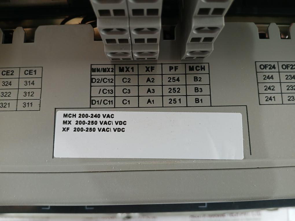 Schneider Electric Nw20 H1 Masterpact Nw Circuit Breaker Iec 60947-3 12Kv 1000V