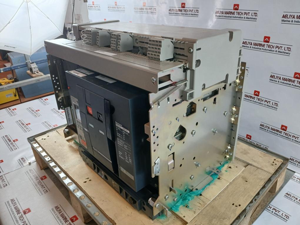 Schneider Electric Masterpact Nw20 H1 Nw Circuit Breaker Micrologic 6.0 P 1000V