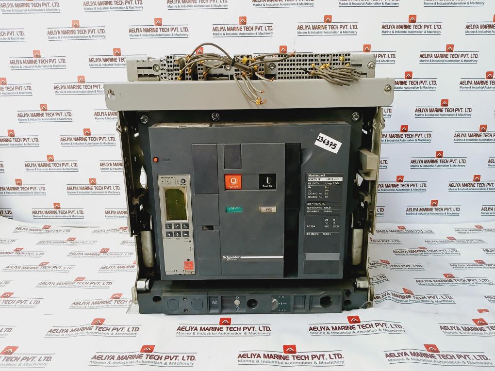 Schneider Electric Nw25 H1 Masterpact Air Circuit Breaker