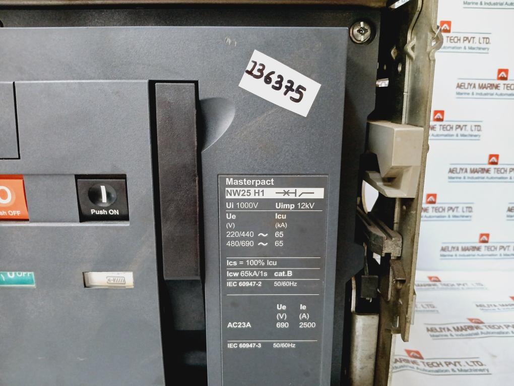 Schneider Electric Nw25 H1 Masterpact Air Circuit Breaker