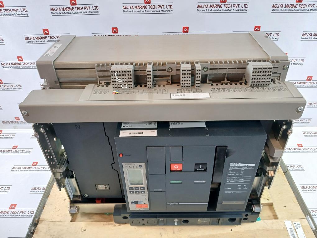 Schneider Electric Nw25 H1 Masterpact Circuit Breaker Micrologic 6.0 P 2500A 020
