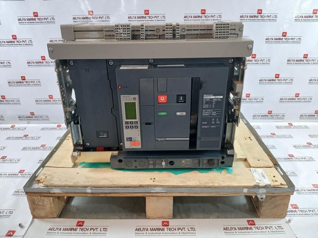 Schneider Electric Nw25 H1 Masterpact Nw Circuit Breaker 1000V Micrologic 6.0 P