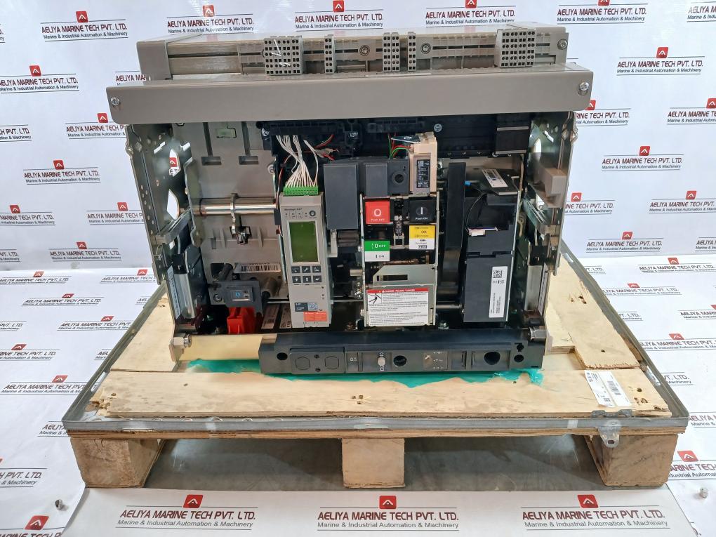 Schneider Electric Nw25 H1 Masterpact Nw Circuit Breaker 1000V Micrologic 6.0 P