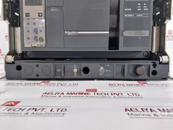Schneider Electric Nw32 H1 3P Masterpact Circuit Breaker Trip Unit 1000V 12Kv
