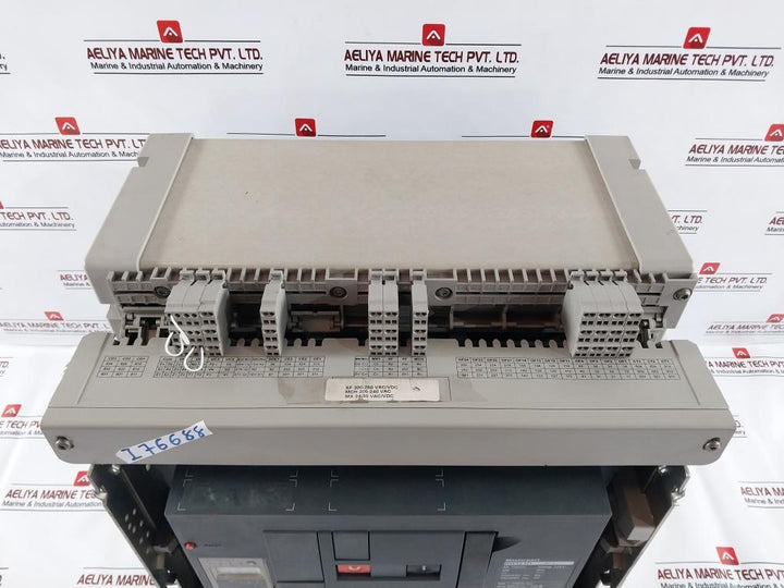 Schneider Electric Nw32 H1 3P Masterpact Circuit Breaker Trip Unit 1000V 12Kv