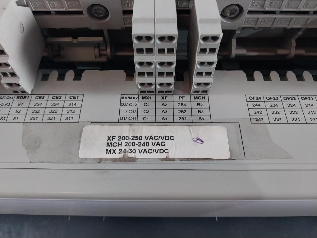 Schneider Electric Nw32 H1 3P Masterpact Circuit Breaker Trip Unit 1000V 12Kv
