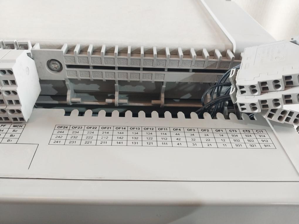 Schneider Electric Nw32 H1 Circuit Breaker Masterpact E103955 50/60Hz 1000V Ac23