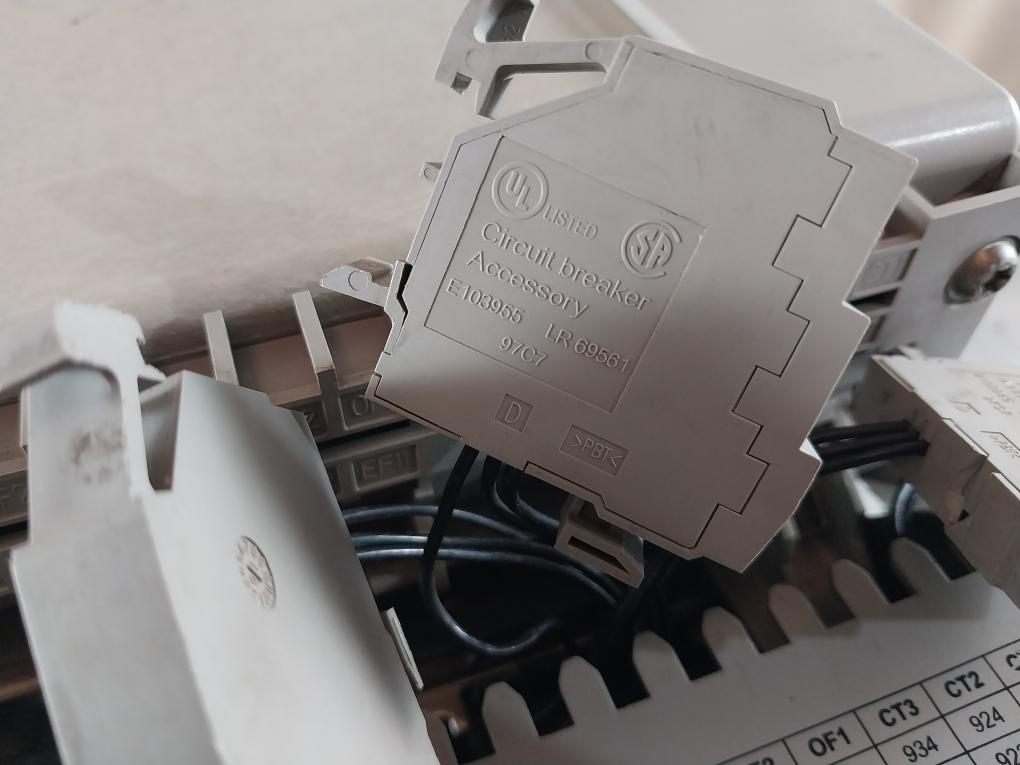 Schneider Electric Nw32 H1 Circuit Breaker Masterpact E103955 50/60Hz 1000V Ac23