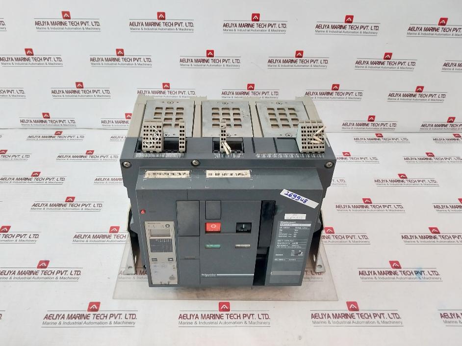 Schneider Electric Nw32 H1 Masterpact Micrologic 2.0A Circuit Breaker 1000V 12Kv