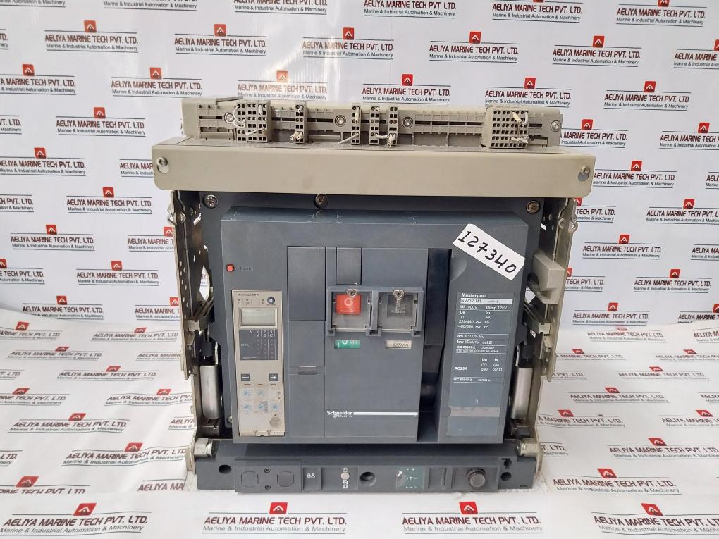 Schneider Electric Nw32 H1 Masterpact Micrologic 5.0a Circuit Breaker 3200a