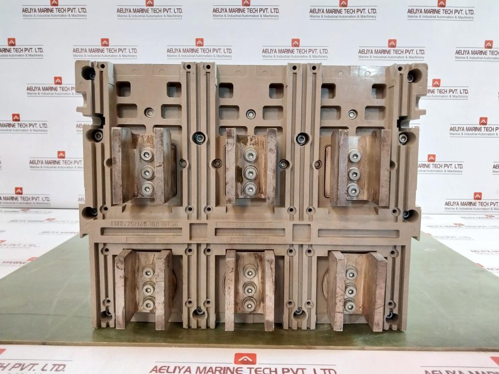 Schneider Electric Nw32 H2 Circuit Breaker 380-480Vac 1000V (Master Pact)