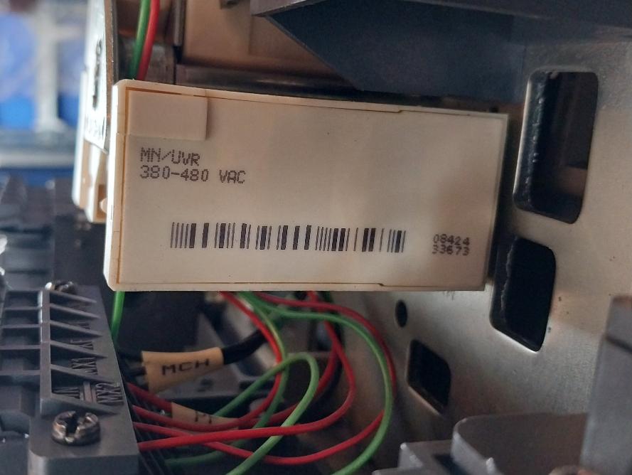 Schneider Electric Nw32 H2 Circuit Breaker 380-480Vac 1000V (Master Pact)