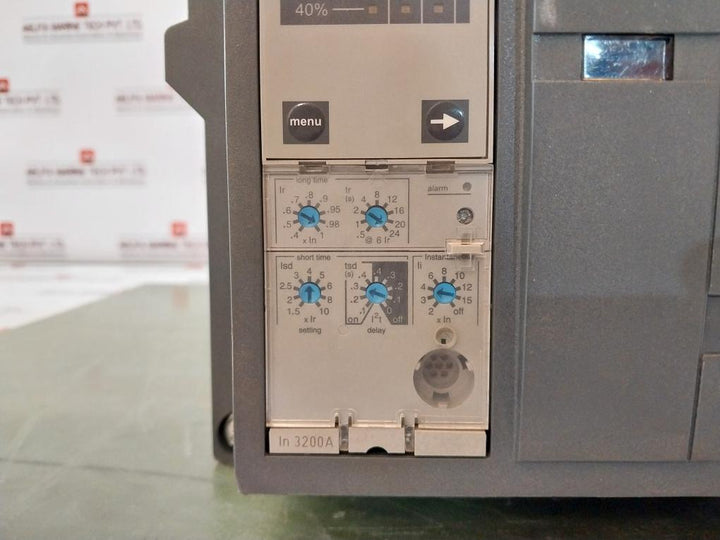 Schneider Electric Nw32 H2 Circuit Breaker 380-480Vac 1000V (Master Pact)
