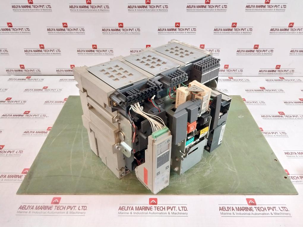 Schneider Electric Nw32 H2 Circuit Breaker 380-480Vac 1000V (Master Pact)