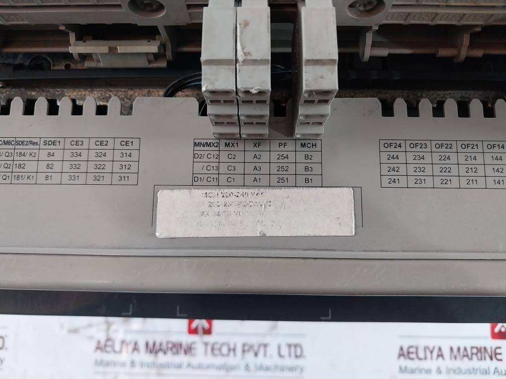 Schneider Electric Nw32 Ha Masterpact Air Circuit Breaker 690V 3200A 1000V 12Kv