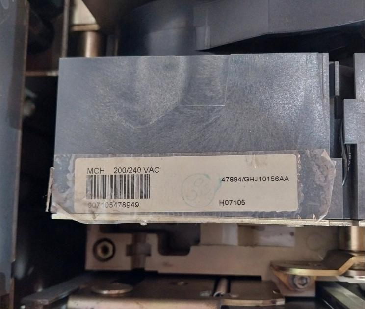 Schneider Electric Nw32 Ha Masterpact Air Circuit Breaker 690V 3200A 1000V 12Kv