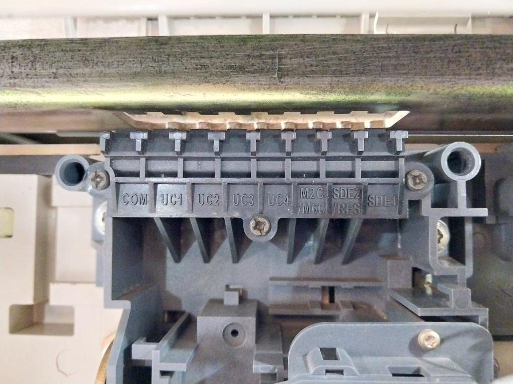 Schneider Electric Nw32 Ha Masterpact Air Circuit Breaker 690V 3200A 1000V 12Kv