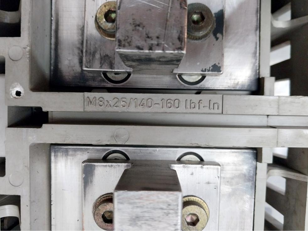 Schneider Electric Nw32 Ha Masterpact Air Circuit Breaker 690V 3200A 1000V 12Kv