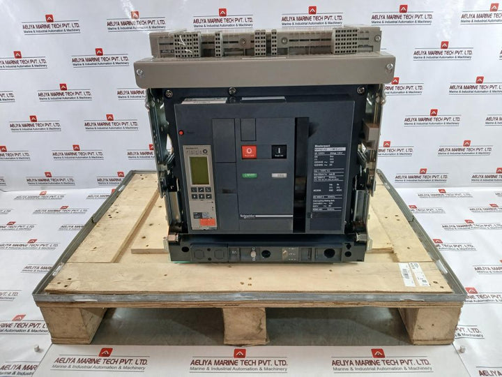 Schneider Electric Nw40 H2 Masterpact Circuit Breaker 600V- 85 Micrologic 6.0 P