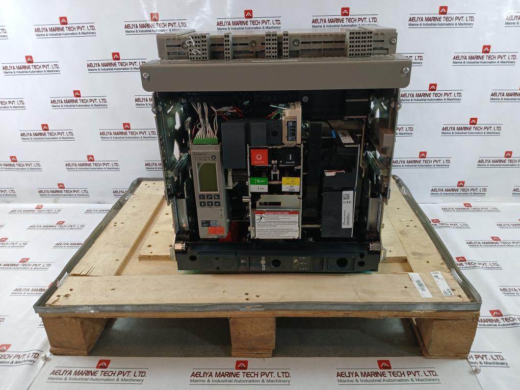 Schneider Electric Nw40 H2 Masterpact Nw Circuit Breaker Iec 60947-2 50/60Hz