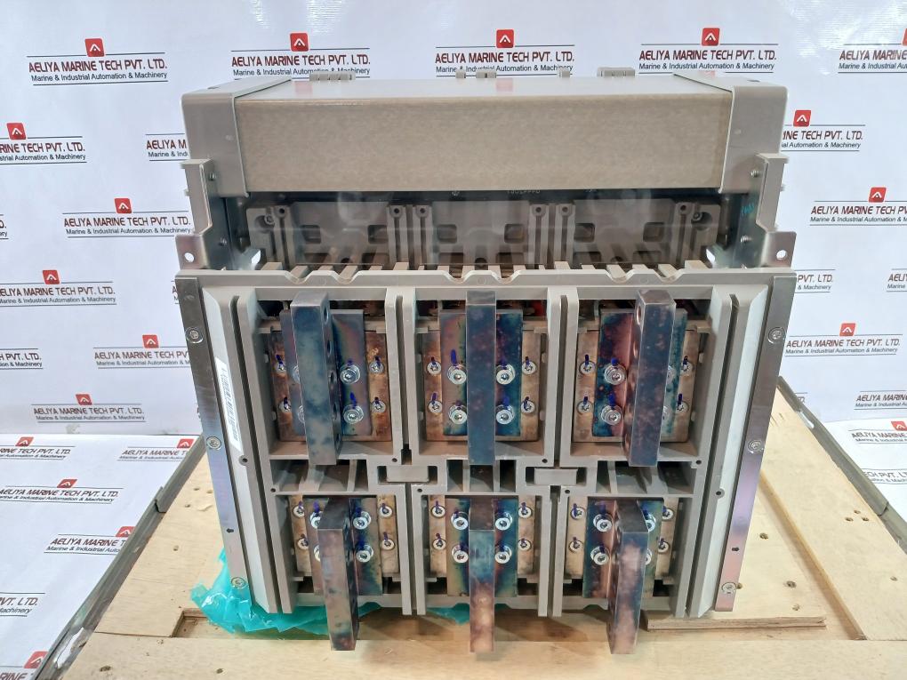 Schneider Electric Nw40 H2 Masterpact Nw Circuit Breaker Iec 60947-2 50/60Hz