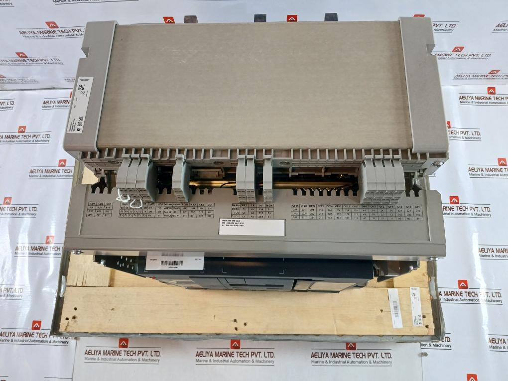 Schneider Electric Nw40 H2 Masterpact Nw Circuit Breaker Iec 60947-2 50/60Hz