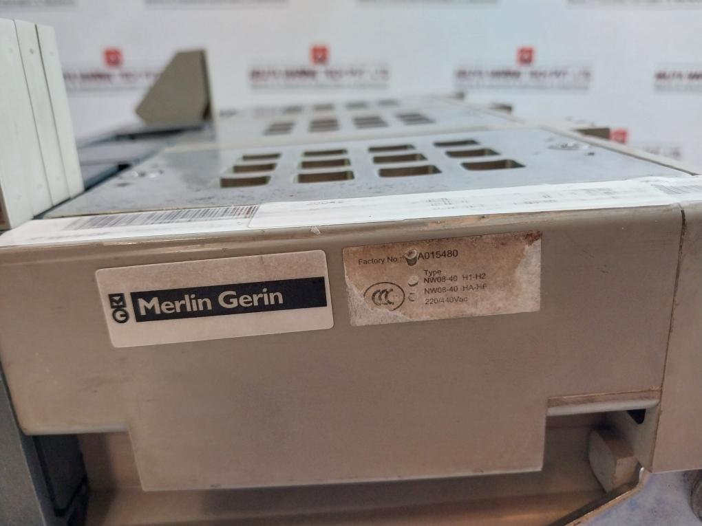 Schneider Electric Nw40 Hf Switch-disconnector Masterpact 1000V 12Kv 690V Ac23A